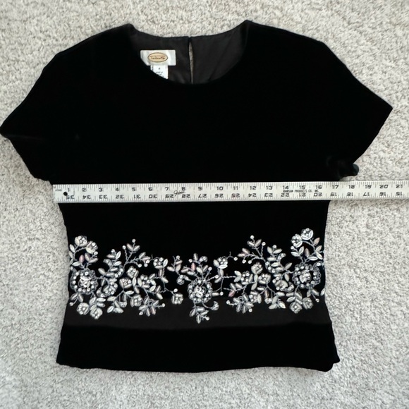 Talbots Short Sleeve Velvet Top Size 4 - Picture 7 of 8